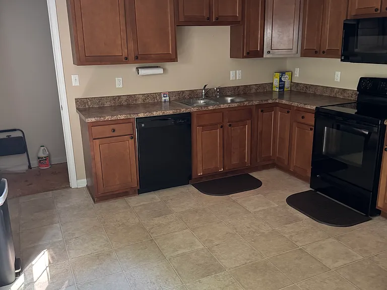 110 Aaron Pl — Photo 8