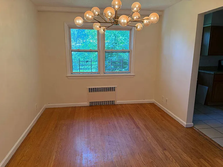 82 Laurel Pl — Photo 4