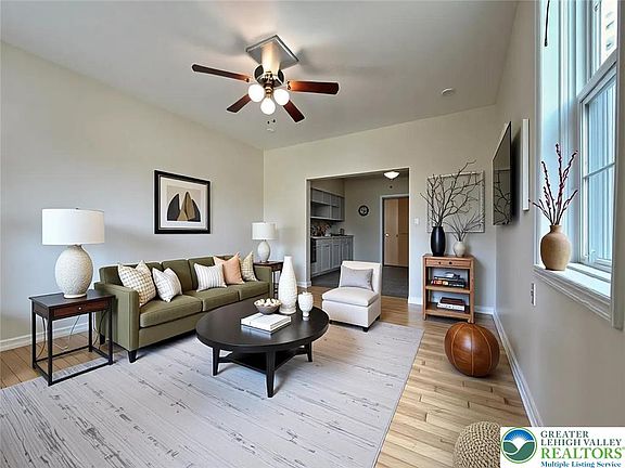 3rd image of 113 Delaware Rd #1B