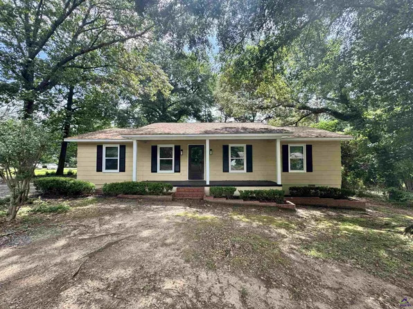92 W Valley Dr, Fort Valley, GA 31030