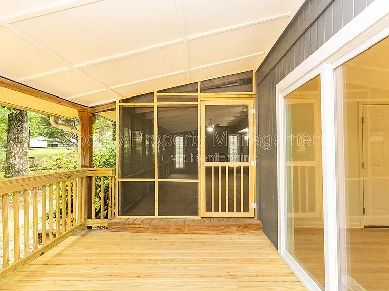 2508 Quail Nest Cir — Photo 28