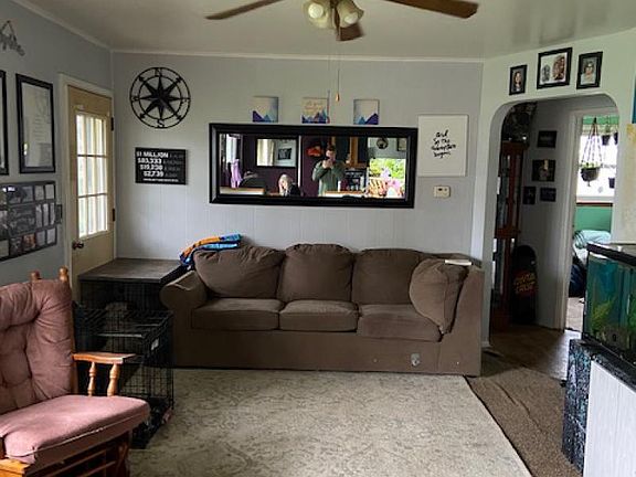3rd image of 1244 Alexandrine Ave