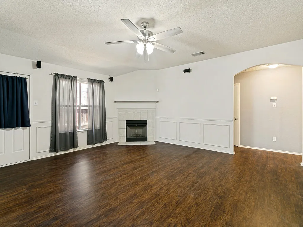 3 bed, 1518 sqft, $2,250 — Photo 2