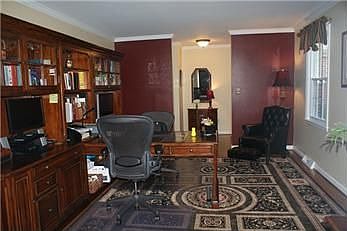 4th image of 639 Farfields Dr