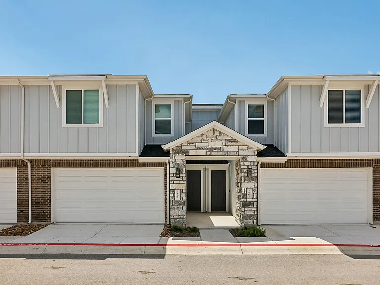 BB Living Sweetwater Crossing — Photo 35