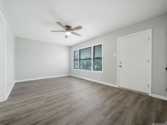 5th image of 211 MIDLAND DR
