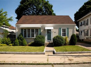 70 Lee St, Pawtucket, RI 02861