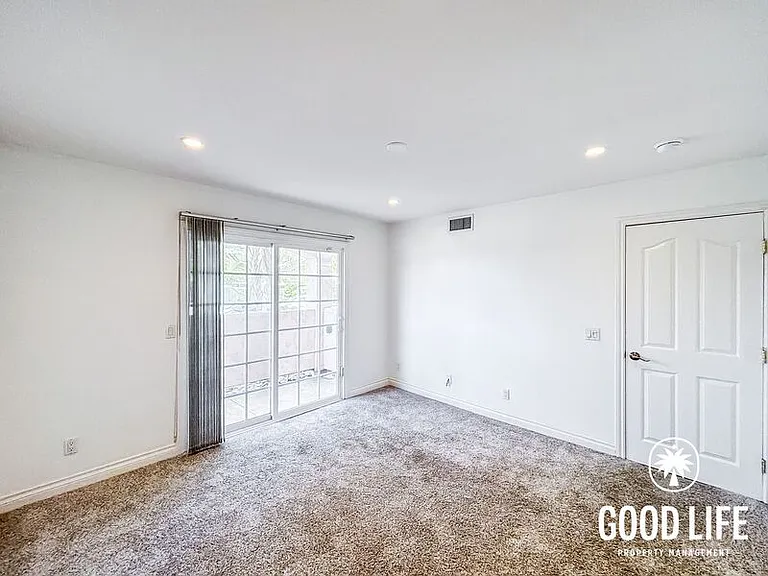 4313 Cleveland Ave — Photo 4