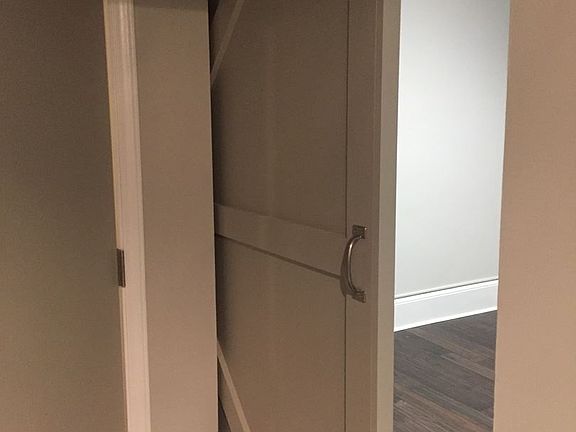5th image of 426 2nd Ave SE APT 05