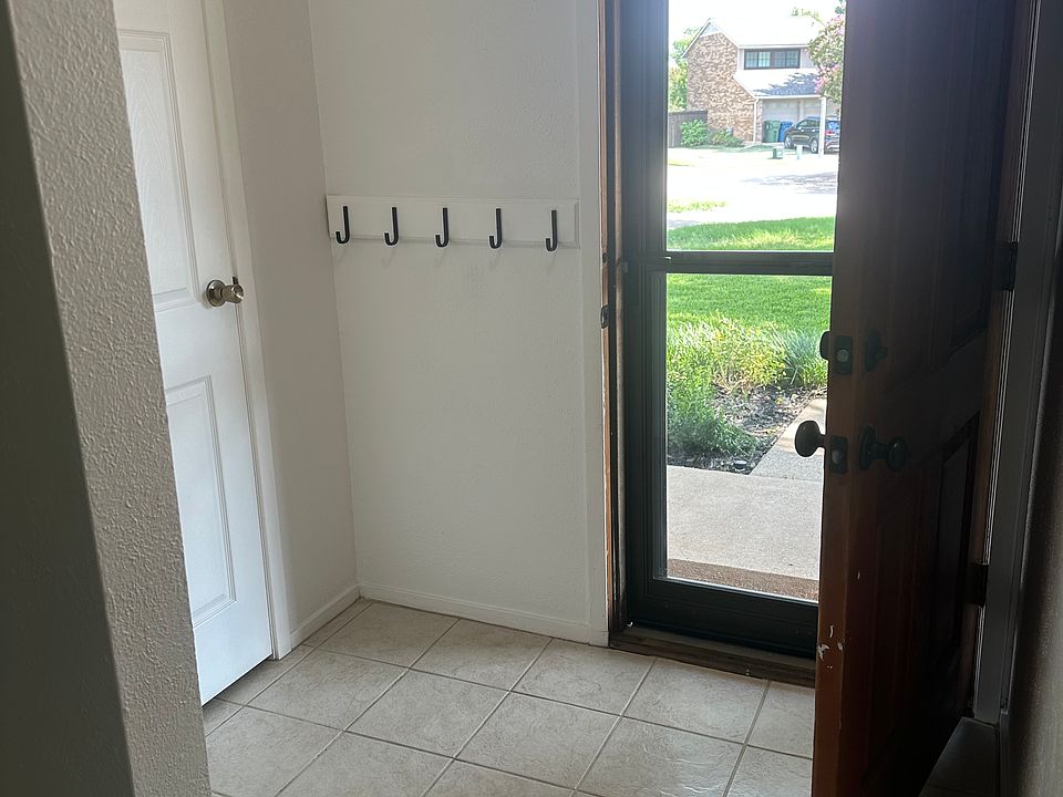 1st image of 5419 Hallford Ct