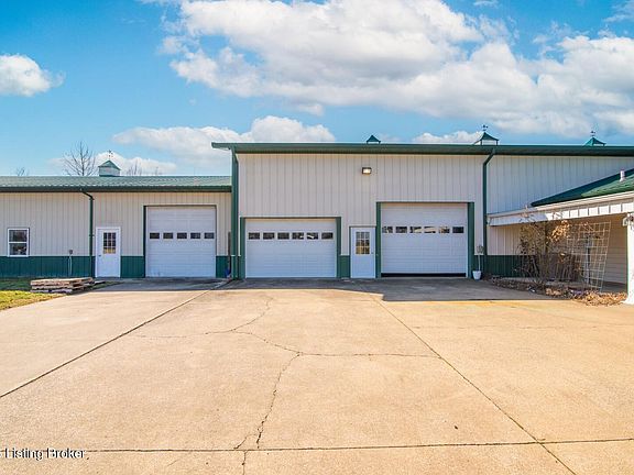 5th image of 379 Clark School Rd