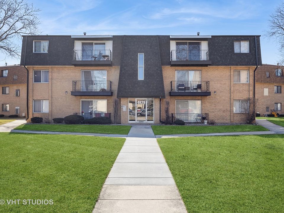 1st image of 4829 W 109th St #8-201