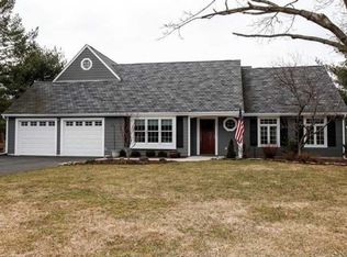 14 Huntsman Ln, Hillsborough, NJ 08844