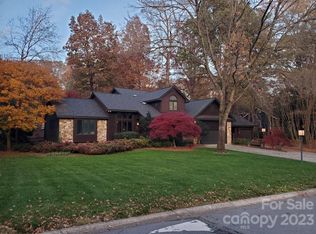 3720 Windbluff Dr, Charlotte, NC 28277