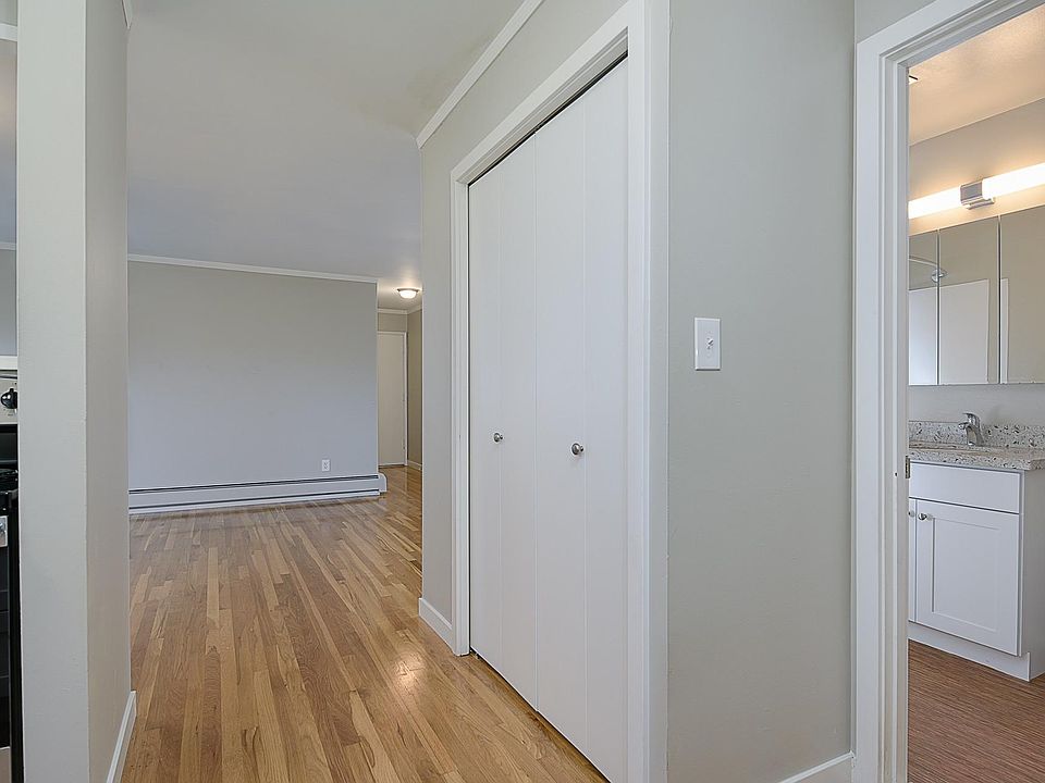 LYNN LYNN VISTA 831 W Nickerson St Seattle WA Zillow