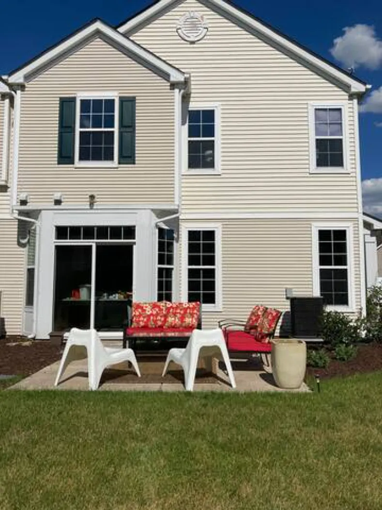 Welcome to your home away from home! — Photo 2