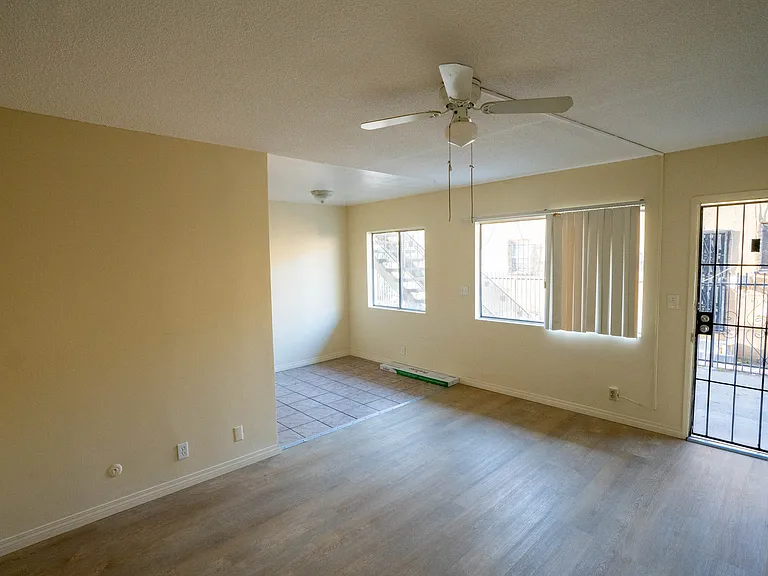 1941 Orchard Ave #3 — Photo 21