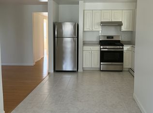186 Burbank Ave #1, Staten Island, NY 10306