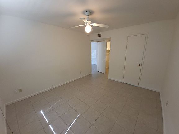 4th image of 510 W University Dr Unit 103