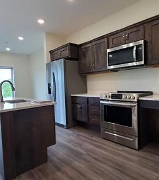 715 Lake Shore Dr NE #106 — Photo 14
