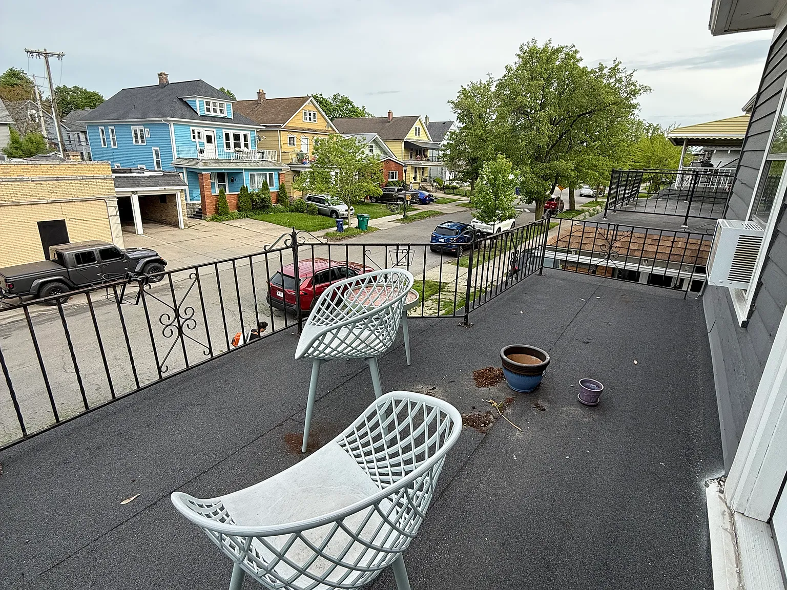 3 bed, 1200 sqft, $1,600 — Photo 3