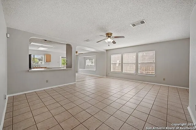 1004 Boxer Pass Dr — Photo 5