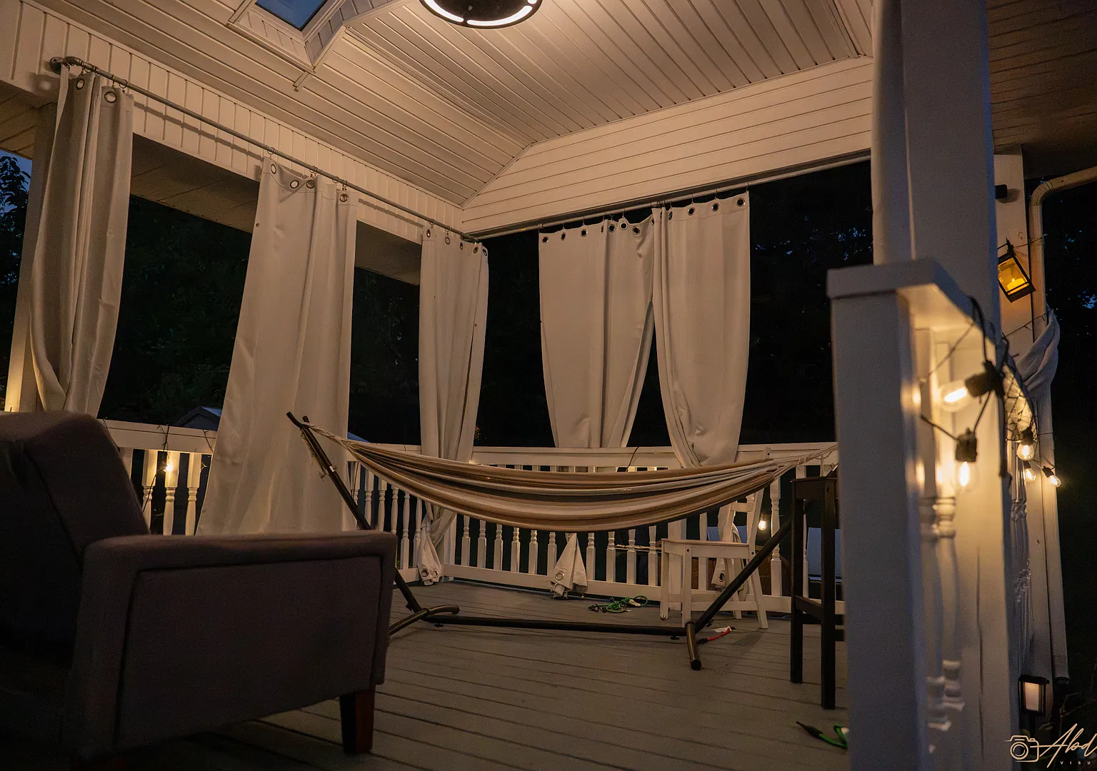 5548 Oakland Rd — Photo 2
