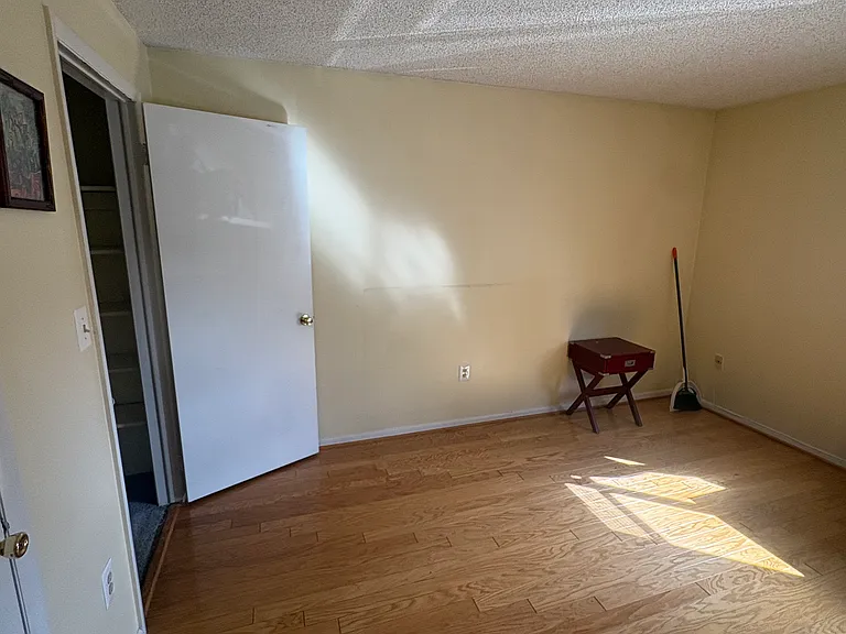 1012 Ravens Crest Dr — Photo 16