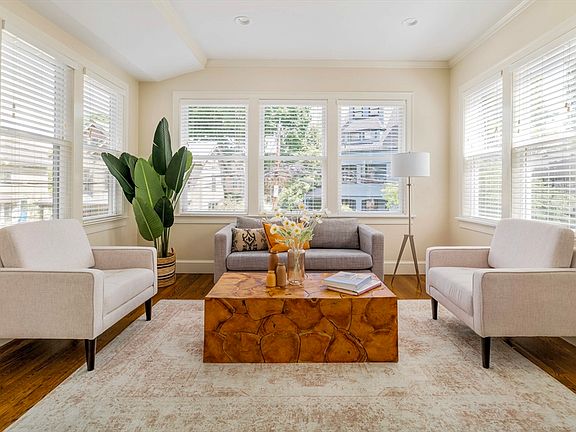 4th image of 114 Davis Ave #2