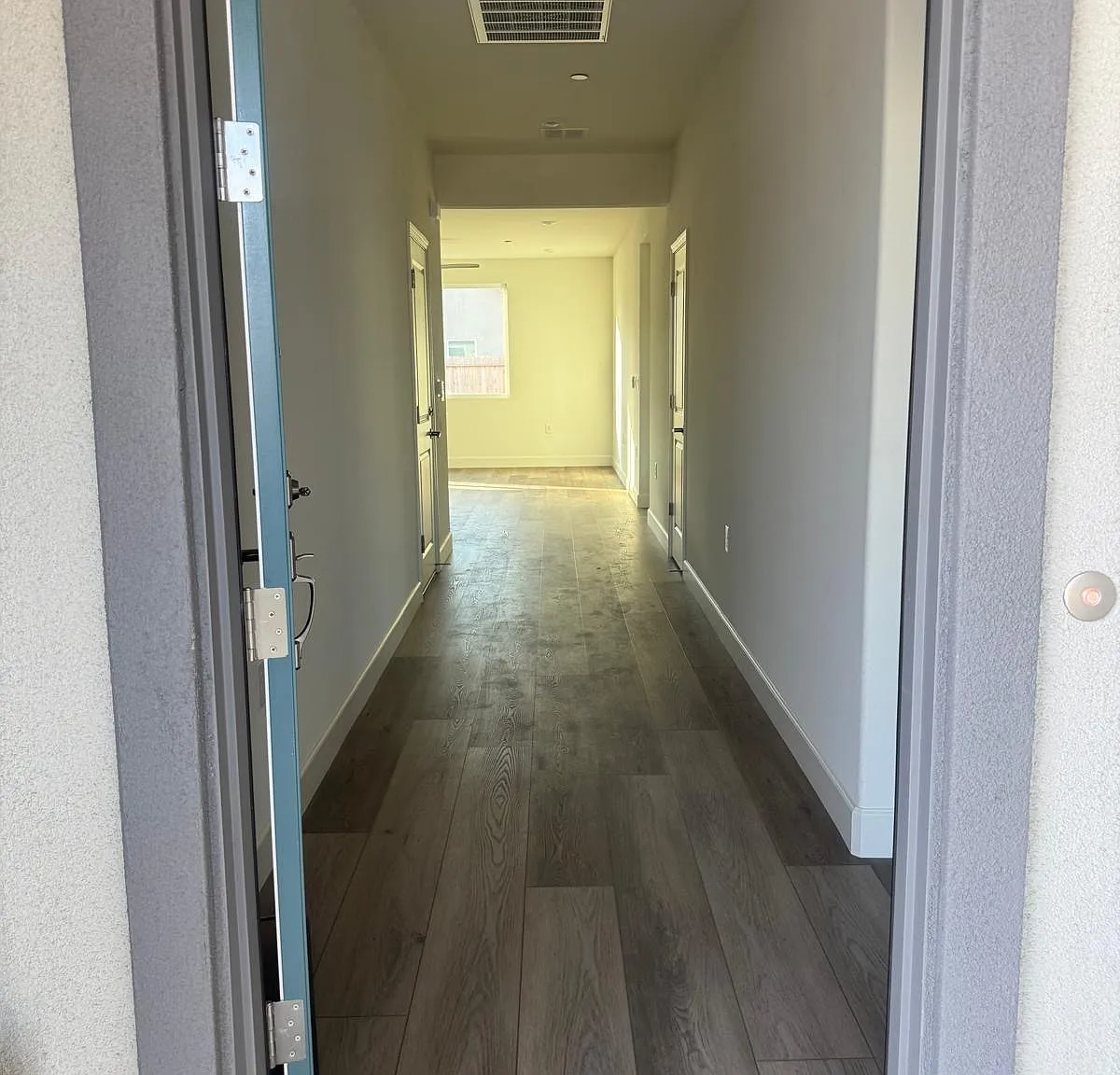 3 bed, 1481 sqft, $3,500 — Photo 3