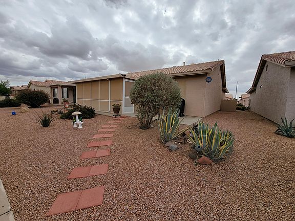 5th image of 1374 E Runaway Bay Dr