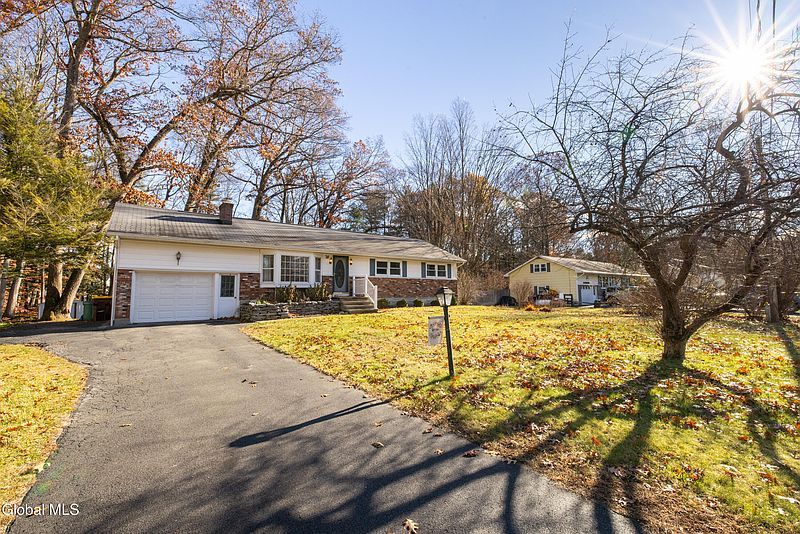 2nd image of 135 Juniper Drive
