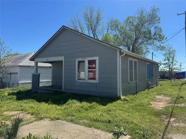 207 W Evans Ave, Seminole, OK 74868