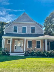 28 Rogers Way, Vineyard Haven, MA, 02568