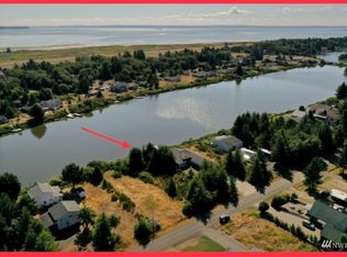 622 Weatherwax Loop NE, Ocean Shores, WA 98569