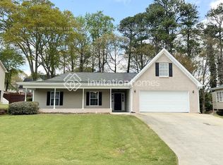 1390 Green Oak Cir, Lawrenceville, GA 30043