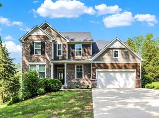 421 Ridgeview Ln, Columbus, IN 47201