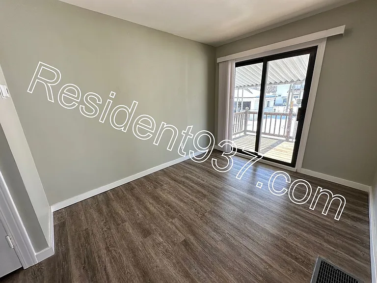 1659 Hearthstone Dr — Photo 10