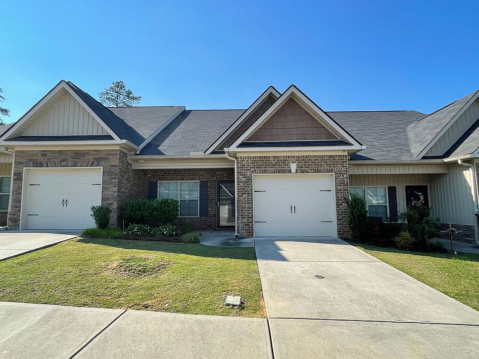1st image of 961 Erika Ln