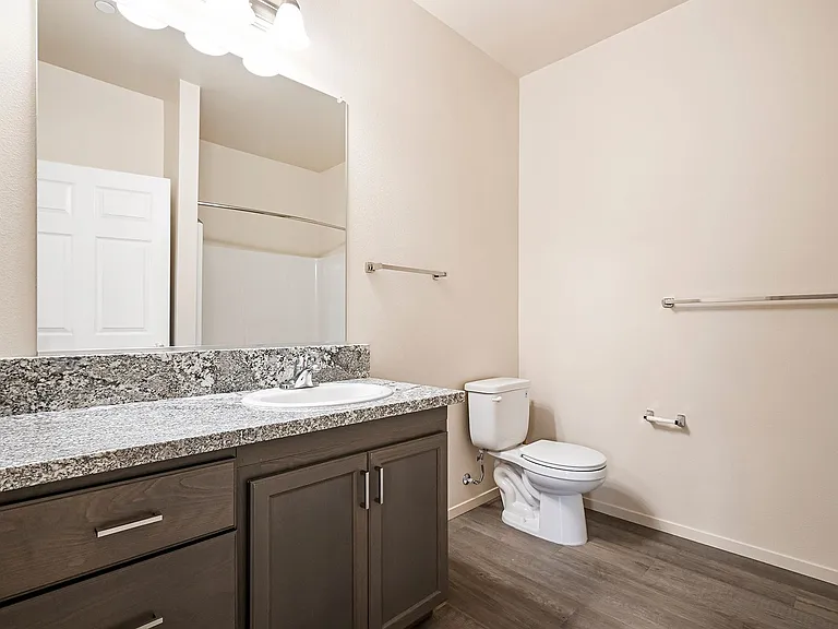 Villa Risa Apartments — Photo 54