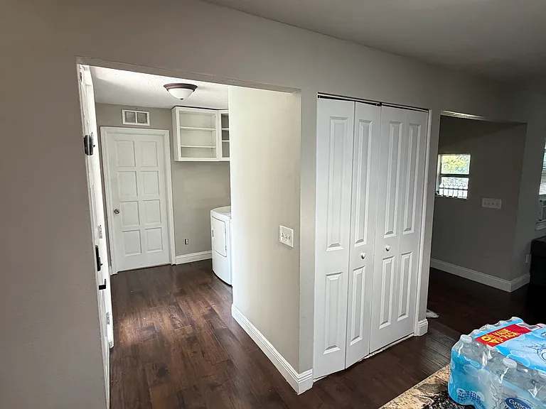 1405 Paula Dr — Photo 8