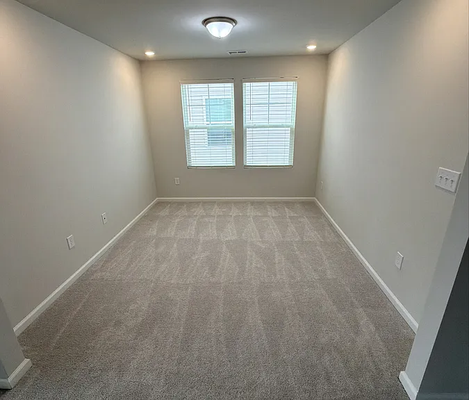 136 Yellow Iris Dr — Photo 10