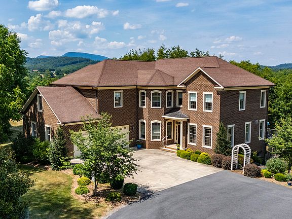 5th image of 151 Buckland Dr