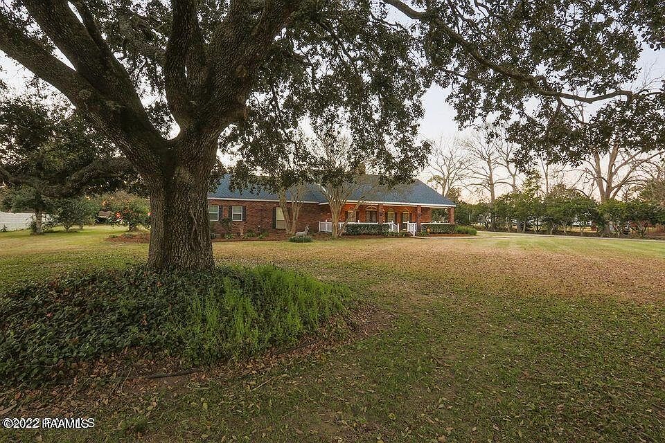 106 Guilliot Rd, Youngsville, LA 70592 Zillow