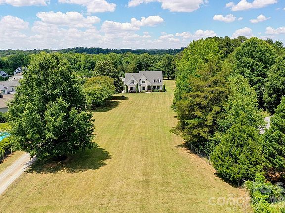 5th image of 1600 Cox Mill Rd
