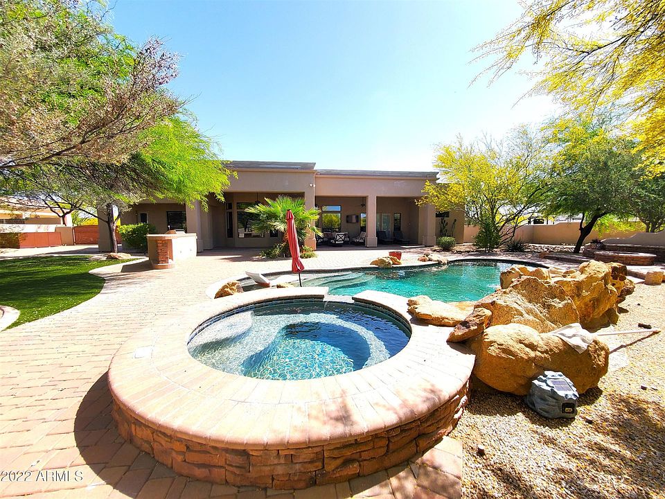 1st image of 922 E Desert Hills Estate Dr