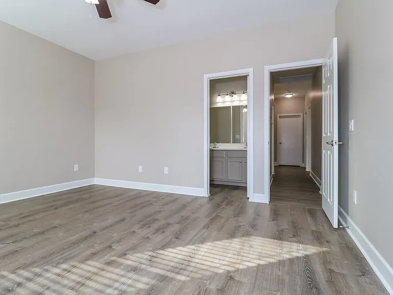 13506 W Marshall Ave — Photo 10
