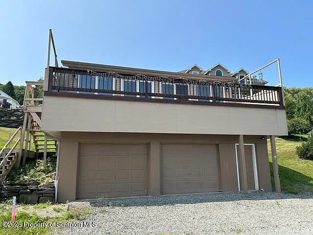 126 Evergreen Ln — Photo 1