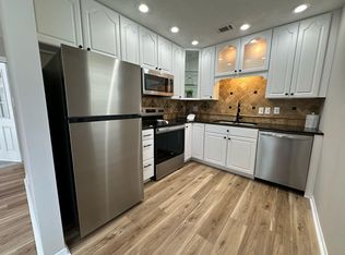 1 Kelly Way, Valparaiso, FL 32580