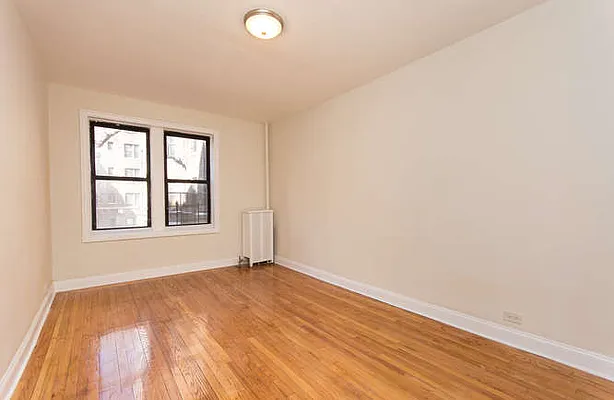 Sold by Re/Max In The City | media 23